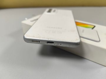 Б/у Мобільний телефон Samsung galaxy a33 5g 6/128gb 01-200905174