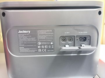 Б/в Зарядна станція Jackery explorer 2000 pro 01-200907675