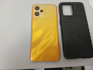 Б/в Мобільний телефон Realme 9 8/128gb 01-200907406