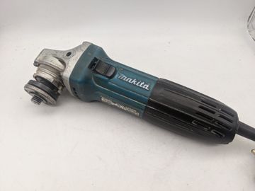 Б/у Угловая шлифмашина Makita ga5030 01-200892025