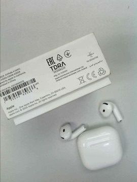 Б/в Навушники Apple airpods 4 with active noise cancellation 01-200924788