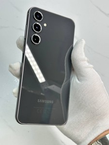 Б/у Мобільний телефон Samsung galaxy s23 fe sm-s711b 8/256gb 01-200949931