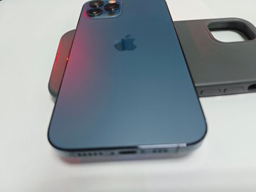 Б/в Мобільний телефон Apple iphone 12 pro 256gb 01-200935728