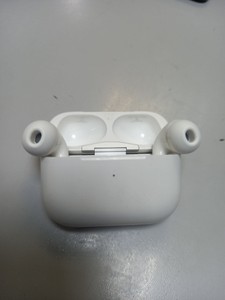 Б/у Навушники Apple airpods pro 2nd generation with magsafe charging case usb-c 01-200972122