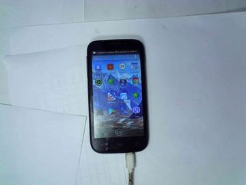 Б/в Мобільний телефон Fly iq4404 01-201004585