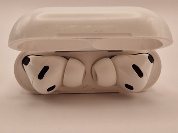 Б/в Навушники Apple airpods pro 3 01-201088649
