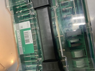 Б/в Набір фрез Hikoki 389pcs 753949 01-201101312