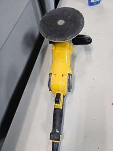 Б/у Полировальная машина Dewalt dwp849x 01-201041006