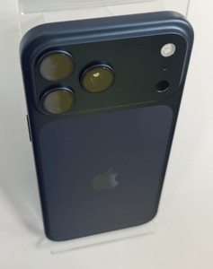 Б/в Мобільний телефон Apple iphone 17 pro max 2tb 01-201155639