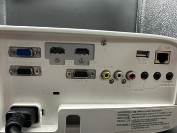 Б/в Проектор Panasonic pt-vz580 01-200891084