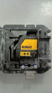 01-200502037: Dewalt dw088cg