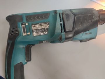 01-200547658: Makita hr2630t