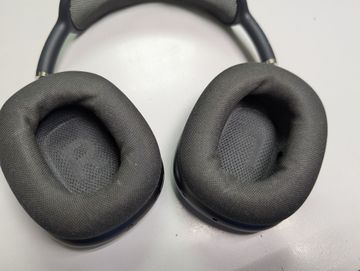 01-200783779: Apple airpods max