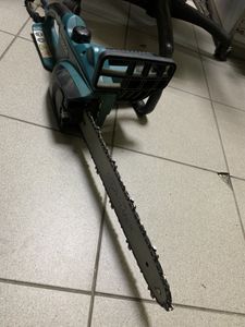 01-200786589: Makita uc3520a