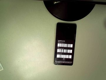 Б/в Мобільний телефон Samsung galaxy a71 sm-a715f 6/128gb 01-200810472