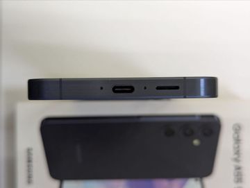 Б/в Мобільний телефон Samsung galaxy a55 5g 8/128gb 01-200812878