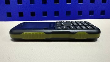 Б/у Мобильный телефон Nomi i1850 18-000093531