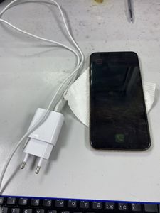 Б/в Мобільний телефон Apple iphone 11 pro max 64gb 01-200846167