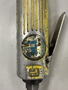 Б/у Пневмоинструмент Sumake st-7733m 6мм 22000об/хв 01-200853494