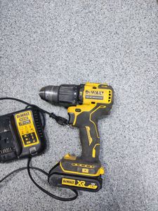 Б/в Шурупокрут Dewalt dcd709 1акб 1.5ah зп 01-200861649