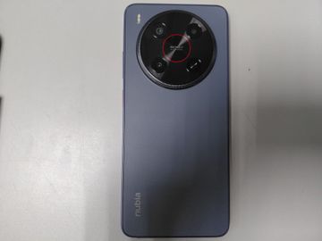 Б/в Мобільний телефон Zte nubia v70 max 6/128gb 01-200885530