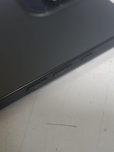 Б/в Мобільний телефон Apple iphone 16 pro max 256gb 01-200890988