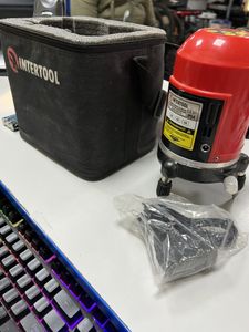 Б/у Лазерный нивелир Intertool mt-3009 01-200898092