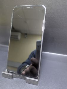 Б/в Мобільний телефон Apple iphone 11 128gb 01-200900294