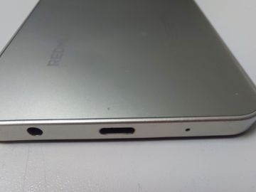 Б/в Мобільний телефон Xiaomi redmi a5 3/64gb 01-200904860