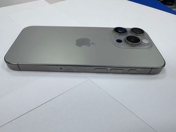 Б/в Мобільний телефон Apple iphone 15 pro 128gb 01-200874135