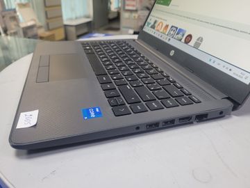 Б/в Ноутбук Hp єкр. 14/ core i5-1135g7 2,4ghz/ ram8gb/ ssd256gb/ iris xe 01-200620377