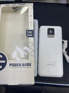 Б/в Повербанк Warmsof 32000mah 01-200915659