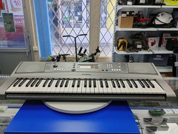 Б/в Синтезатор Yamaha psr-r300 01-200972199