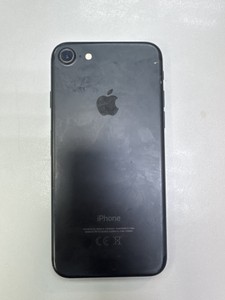 Б/в Мобільний телефон Apple iphone 7 32gb 01-201002345