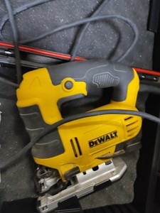 Б/в Електролобзик Dewalt dwe349 01-201003838
