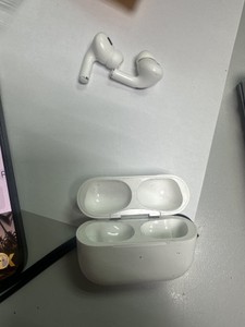 Б/в Навушники Apple airpods pro 2nd generation with magsafe charging case usb-c 01-201021259
