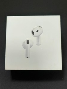 Б/в Навушники Apple airpods 4 with active noise cancellation 01-201051434