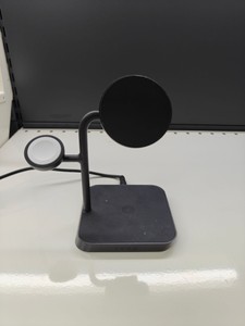 Б/в Бездротовий зарядний пристрій Zens office charger pro 3 zedc25b/00 01-201063874