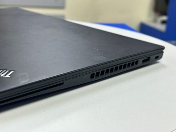Б/в Ноутбук Lenovo 14/core i5 8365u ddr4/16gb ddr4/hdd *відсутній/ssd 256 gb/*інтегрована 01-201090301
