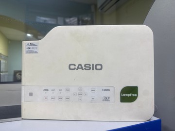 Б/в Проектор Casio xj-a142 01-201101837