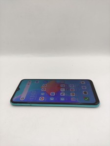 Б/в Мобільний телефон Tecno spark 8c kg5n 4/64gb 01-201111774
