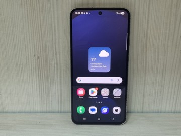 Б/в Мобільний телефон Samsung galaxy s24 fe 8/128gb 01-201131064