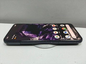 Б/в Мобільний телефон Google pixel 8 8/256gb 01-201140311