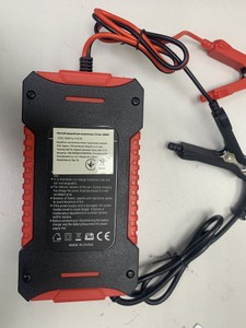 Б/в Автомобільний зарядний пристрій Battery Charger 12v 6a 01-201156971