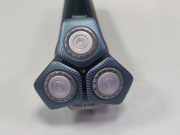 01-200609379: Philips shaver series 7000 s7786/55