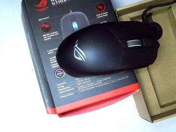 01-200612366: Asus rog strix impact iii wireless