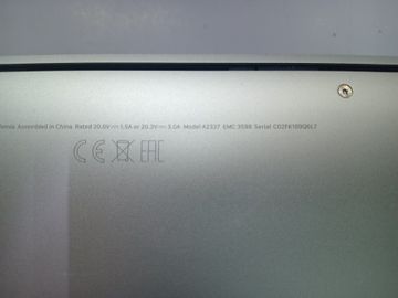 01-200745669: Apple MacBook Air 13`` Late 2020