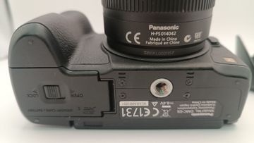01-200602459: Panasonic lumix dmc-g6 + 14-42mm