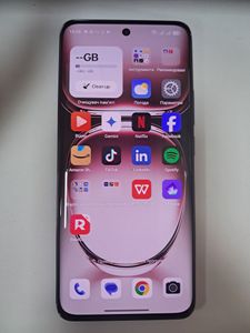 01-200740818: Oppo reno12 5g 12/256gb