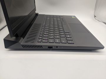 01-200795008: Dell 15/core i9-13900hx ddr4/32gb ddr5/hdd *відсутній/ssd 1000 gb/geforce rtx4060 8gb